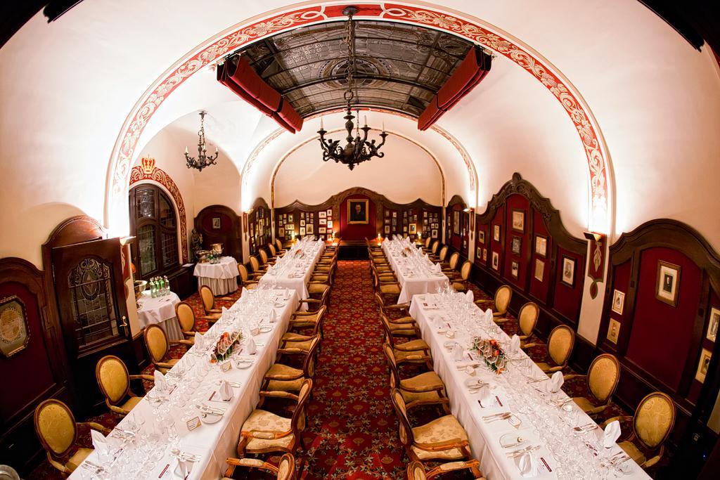 Hotel Krone Assmannshausen Рюдесхайм ам Рейн Екстериор снимка
